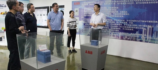 “徐工研究院”、“徐工特種機械”領(lǐng)導(dǎo)一行蒞臨安邦信參觀考察